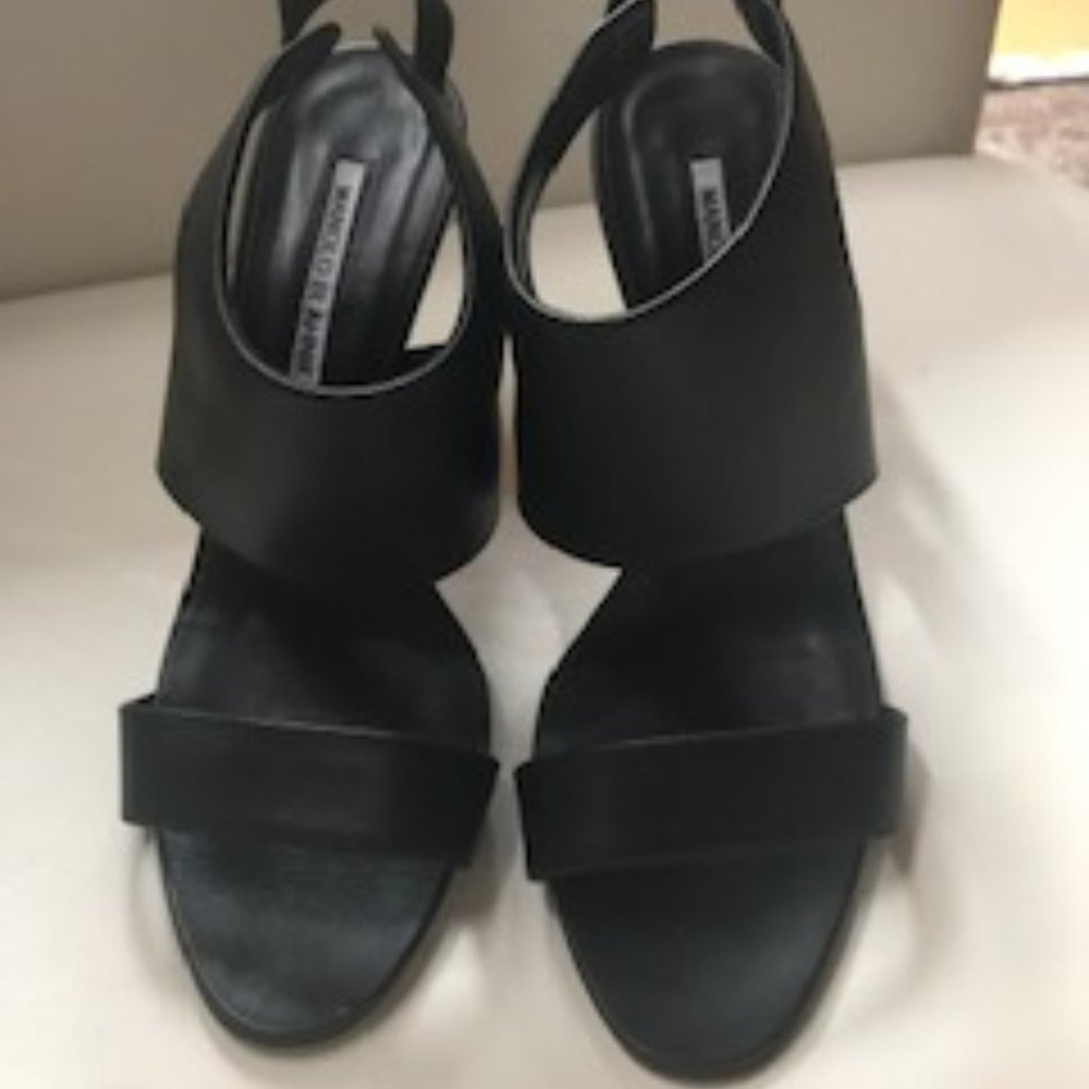 Manolo Blahnik Open Toe Slingback Leather Pumps - Picture 3 of 11